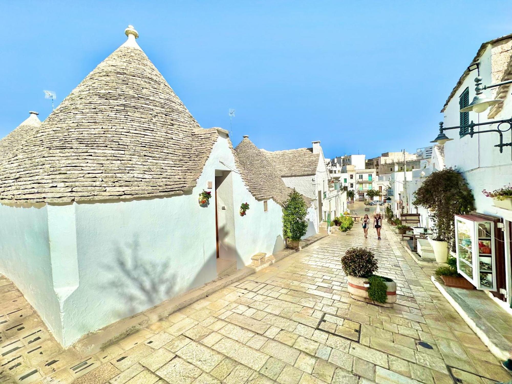 Trulli Moon Villa Alberobello Exteriör bild