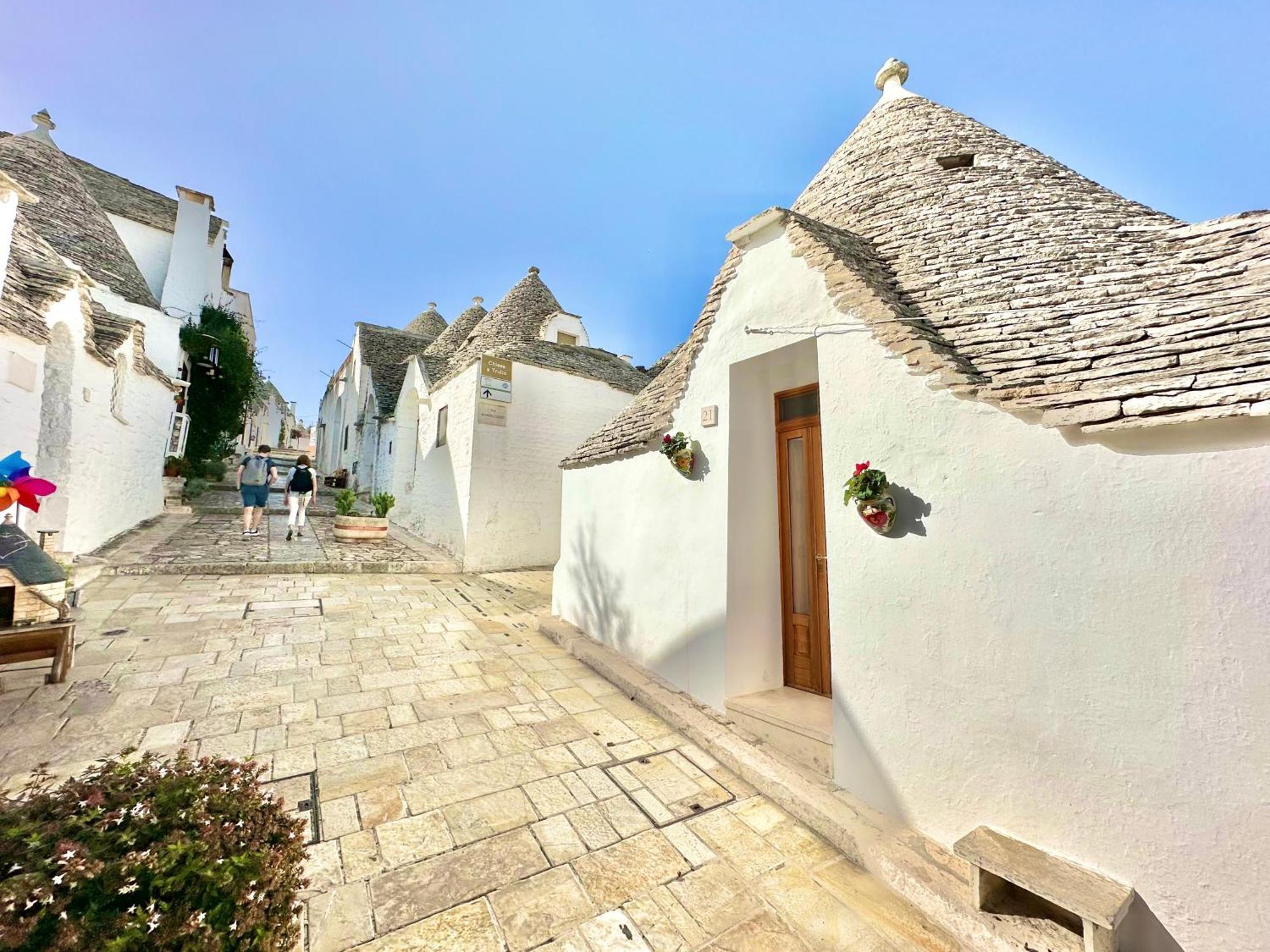 Trulli Moon Villa Alberobello Exteriör bild